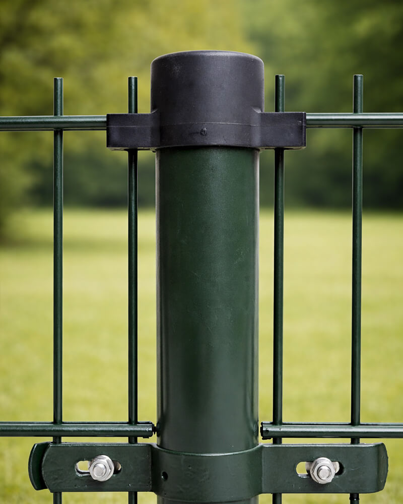 Dubbelstaafmat close-up met midden beugel en ophang dop of d-cap